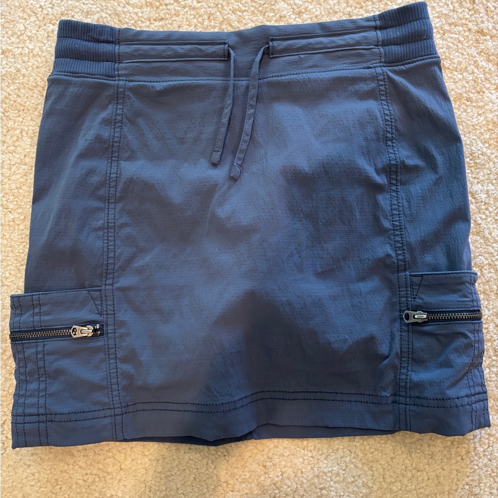 Athleta Blue Cargo trekki Mini Skirt with Zipper Pockets